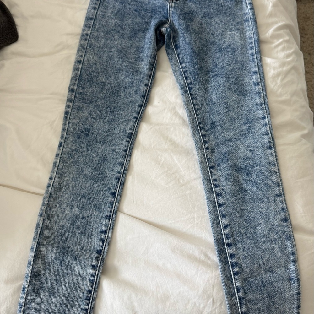 Just Black High Rise Blue Jeans with Vintage Look